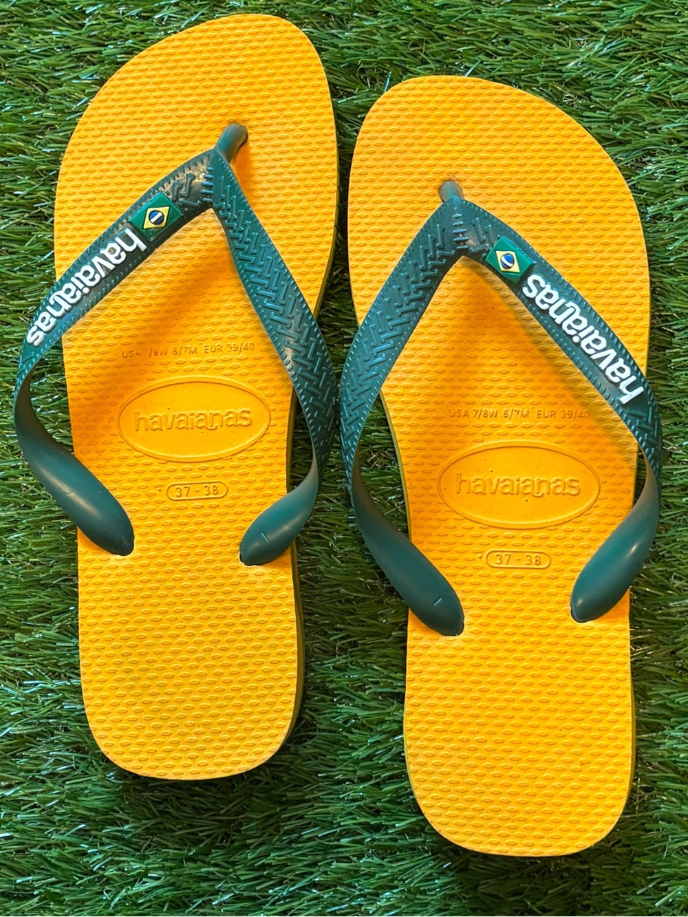 Havaianas Brazil Logo Yellow Green Flip Flops Women’s 7/8